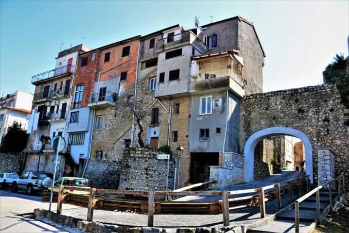 Hotel Rossyiva Minturno Exterior foto